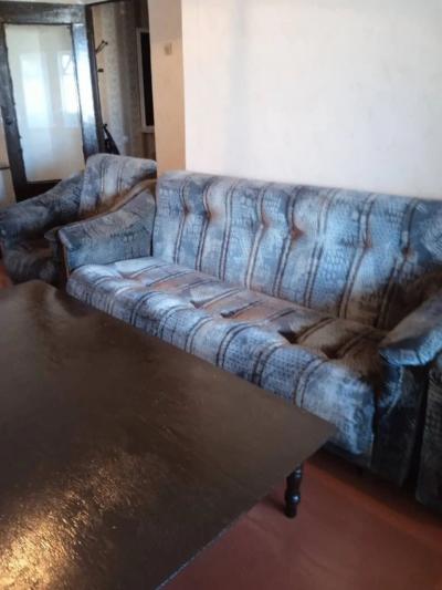 Продаю 1 комнатную квартиру в городе Балыкчы с мебелью