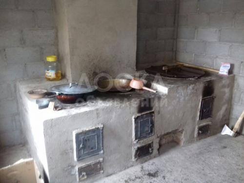 Продаю дом 5-ком., 120кв. м., этаж-1, 4-сот., стена кирпич, лебединовка.