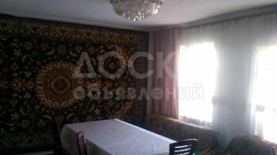 Продаю дом 3-комнатную 90 м 2 кв. м., этаж-1, 5-сот., стена кирпич, карла маркса ахунбаева.