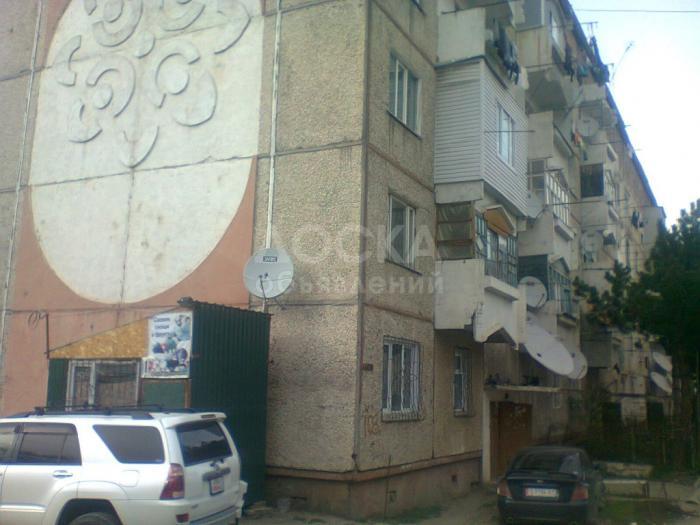 Продаю квартиру 1-ком., 34кв. м., этаж - 3/5, г.Каракол по улице Коёнкозова/Джакыпова,