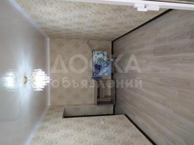 Продаю 2-комнатную квартиру, 68.5кв. м., этаж - 3/5, Турусбекова Боконбаева.