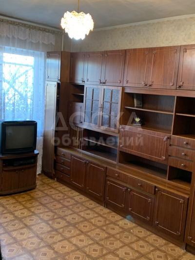 Продаю 3-комнатную квартиру, 63кв. м., этаж - 4/5, Московская Карпинка.