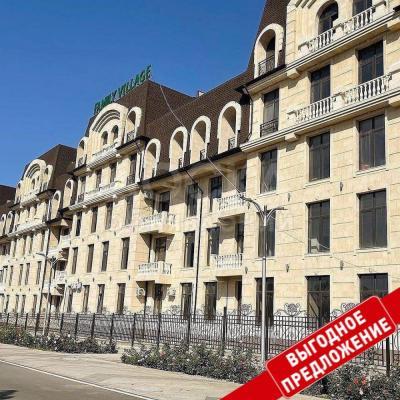 Продаю 5-комнатную квартиру, 700кв. м., этаж - 4/5, Токтоналиева 153/3 .