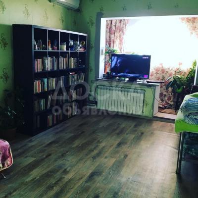 Продаю квартиру 3-ком., 72кв. м., этаж - 9/10, Пер. Геологический 3.