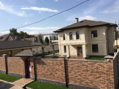 Продаю дом 6-ком., 260кв. м., этаж-2, 10-сот., стена кирпич, Ж/М Кок Жар Южная магистраль / Алма-Атинская.