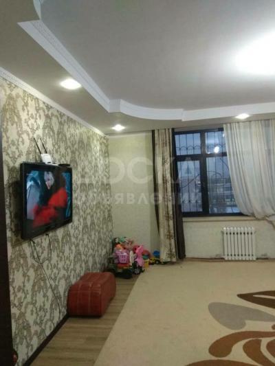 Продаю квартиру 1-ком., 63кв. м., этаж - 7/10, Ахунбаева-Малдыбаева.