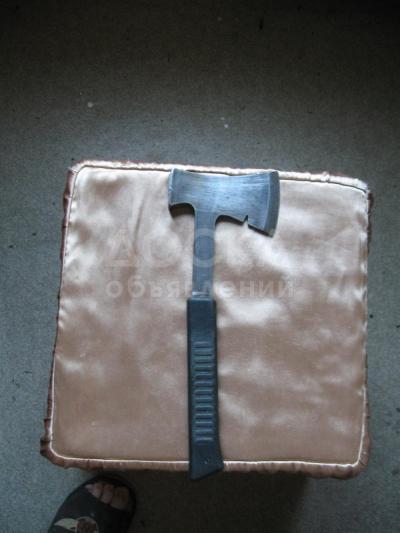 Продаю цельнометаллический топор производства советского союза