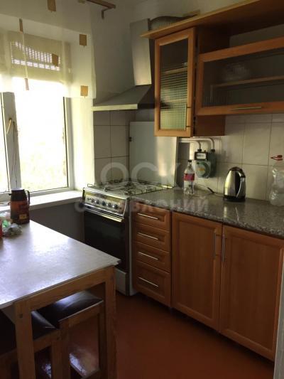 Продаю 3-комнатную квартиру, 56кв. м., этаж - 4/4, Ахунбаева/Мира.