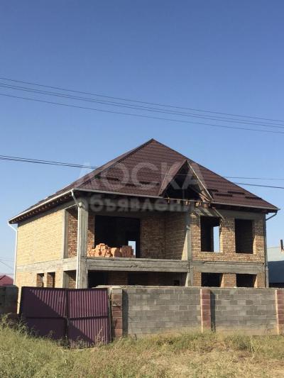 Продаю дом 4-ком. 250кв. м., этаж-2, 5-сот., стена кирпич, Ак-Ордо.