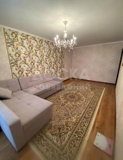 Продаю 2-комнатную квартиру, 43.5кв. м., этаж - 1/4, 4 мкр.