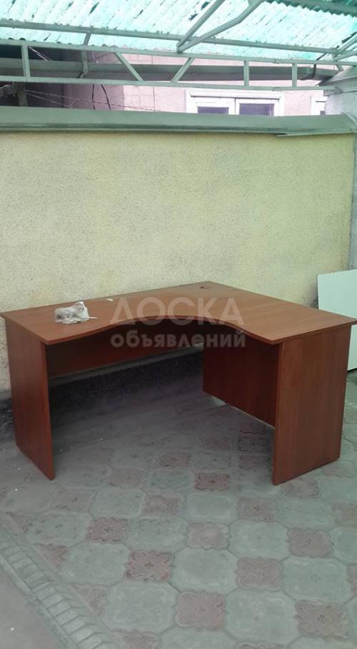 Продам Офисный стол