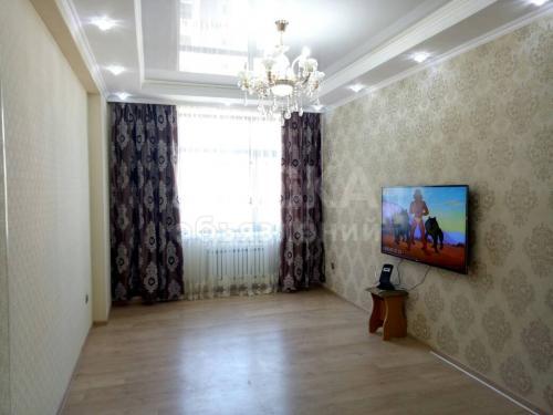 Продаю квартиру 3-ком., 83кв. м., этаж - 10/10, Адрес: Ахунбаева/Малдыбаева(напротив КГУСТА через речку). Квартира 3х комнатная.10/10 этаж.83 кв.м 66000 $ без мебели, с мебелью +2000 $. Застройщик спк "Ихлас". Тел: 779 960116. .