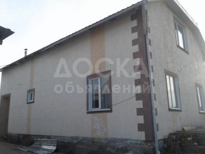 Продаю дом 4-ком., 96кв. м., этаж-1, 6-сот., стена кирпич, с.Селекция, ул.Абдылдаева 7.