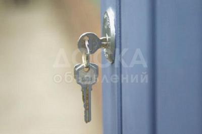 Продаю 2-комнатную квартиру, 83кв. м., этаж - 9/10, 12 мкр.