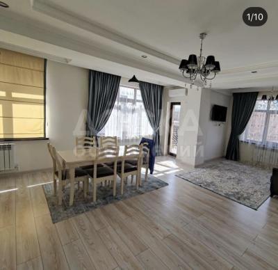 Продаю 2-комнатную квартиру, 66кв. м., этаж - 3/10, Абдумомонова/Исанова.