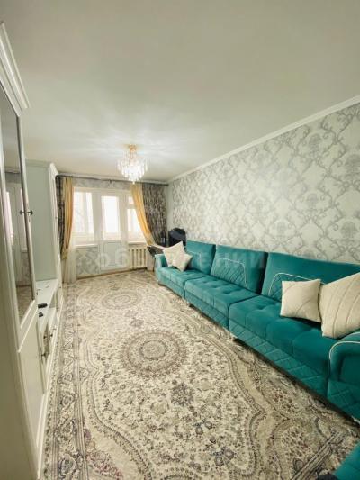 Продаю 2-комнатную квартиру, 43кв. м., этаж - 2/4, Молодая Гвардия.