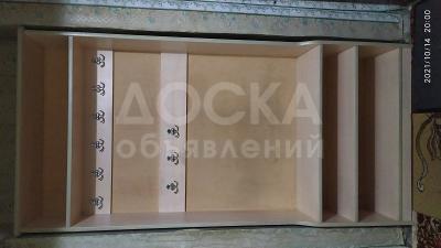ПРОДАЮ шкаф-вешалку