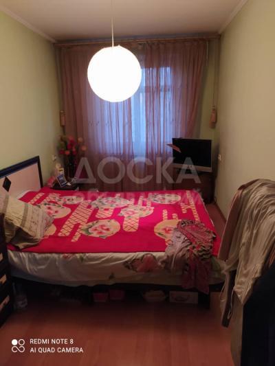 Продаю 3-комнатную квартиру, 10кв. м., этаж - 5/5, Гоголя/Боконбаева.