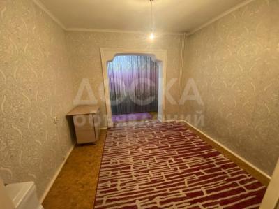 Продаю 2-комнатную квартиру, 52кв. м., этаж - 4/9, Восток-5.