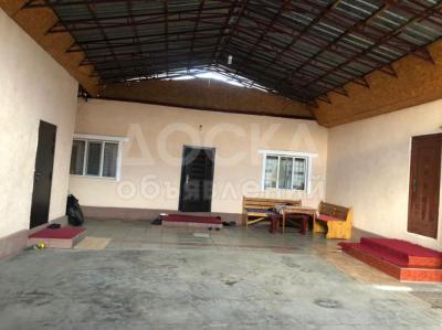 Продаю дом 6 и более-ком. 150кв. м., этаж-1, 5-сот., стена кирпич, Салиева-Чебоксарская 17.