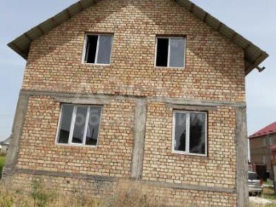 Продаю дом 5-ком., 140кв. м., этаж-2, 5-сот., стена кирпич, Бишкек В-Антоновка ВОССТ ул Степана Соболева.