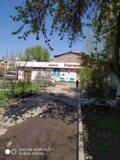 Продаю 1-комнатную квартиру, 36кв. м., этаж - 3/3, газгородок.