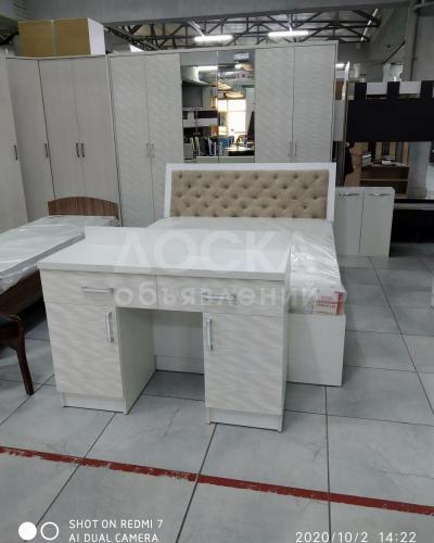 Продаю спальня гарнитура .