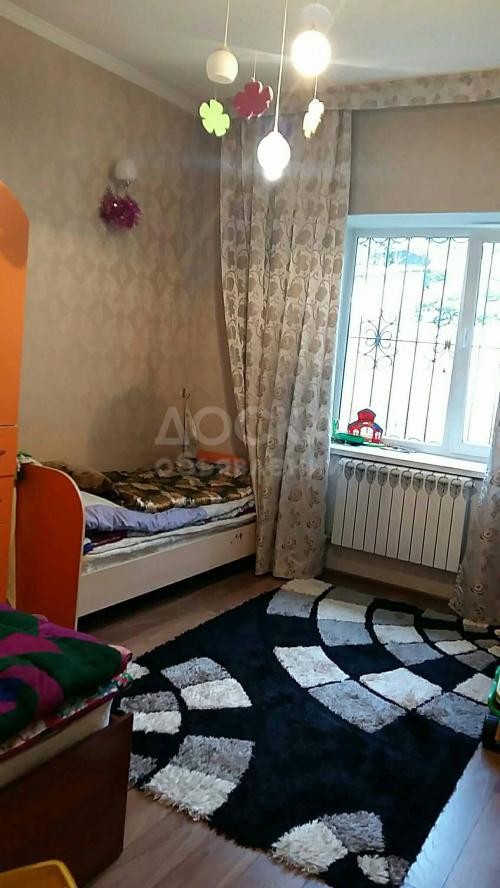 Продаю дом 6-ком., 150кв. м., этаж-1, 4-сот., стена кирпич, Дзержинка-Куренкеева.