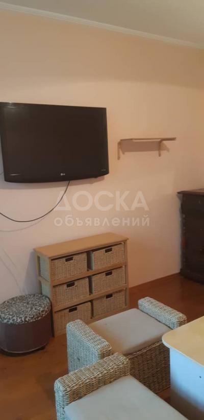 Продаю 4-комнатную квартиру, 83кв. м., этаж - 3/5, К.Акиева/Токтогула.