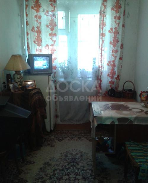 Продаю квартиру 3-ком., 50кв. м., этаж - 1/2, Новопавловка Заря.