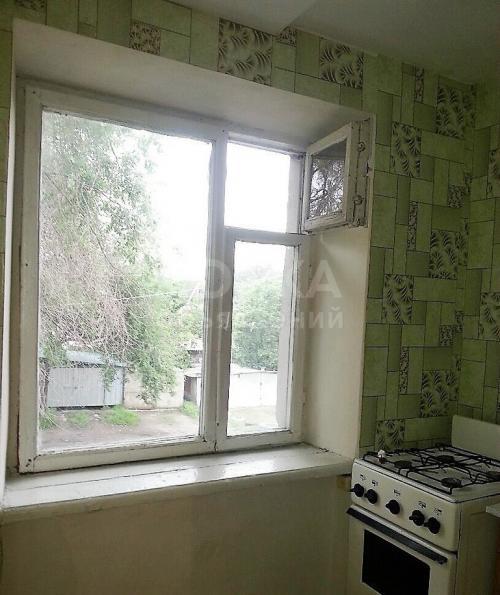 Продаю квартиру 2-ком., 40м2кв. м., этаж - 2/2, Село пригородное .