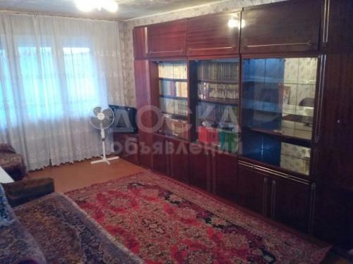 Продаю квартиру 3-ком., 58кв. м., этаж - 5/5, Боконбаева Уметалиева.