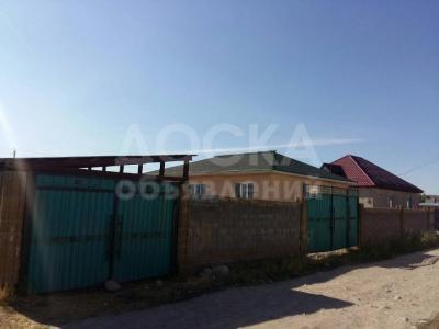 Продаю дом 5-ком., 100m2кв. м., этаж-1, 4.5-сот., стена кирпич, Алтын-Ордо Новопавловка ул Баэль №77.