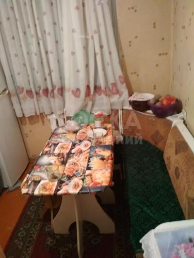 Продаю столы и стулья для кухни