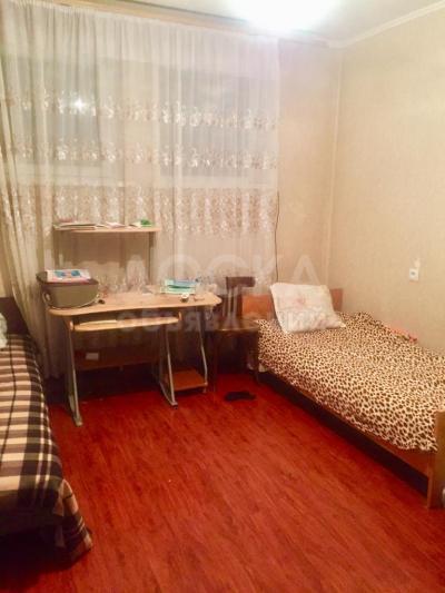 Продаю 3-комнатную квартиру, 84кв. м., этаж - 1/9, Восток 5 10\4.