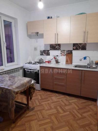 Продаю дом 4-ком. 100кв. м., этаж-1, 8-сот., стена кирпич, село Ленинское.