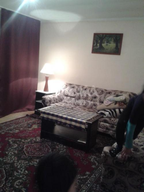 Продаю дом 4-ком., 92кв. м., этаж-1, 4.5-сот., стена кирпич, месароша .