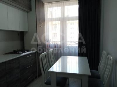 Продаю 1-комнатную квартиру, 40кв. м., этаж - 10/10, Айтматова 4 .