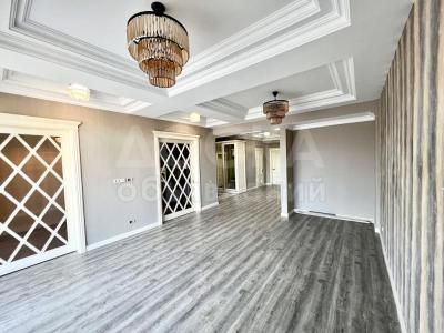 Продаю 3-комнатную квартиру, 115кв. м., этаж - 10/10, Орозбекова/Боконбаева.