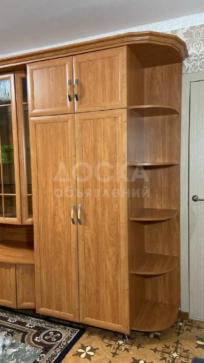 ПРОДАЮ СТЕНКУ В ГОСТИНУЮ