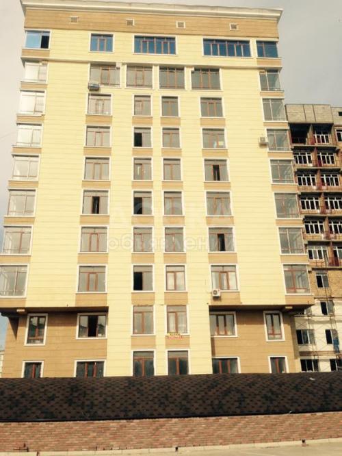 Продаю квартиру 3-ком., 107кв. м., этаж - 5/10, 12 мкр ПСО.