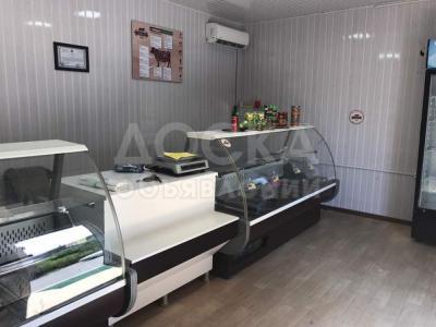 Продаю коммерческую недвижимость торговые помещения 1кв. м., Бишкек.