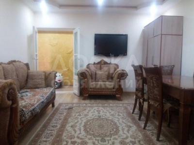 Продаю квартиру 2-ком., 1кв. м., этаж - 4/7, В Джал.