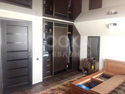 Продаю дом 5-ком., 151кв. м., этаж-2, 6-сот., стена кирпич, ж/м Ак-Орго ул.Кун.