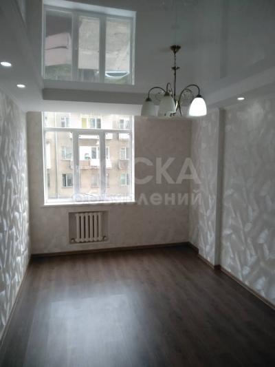 Продаю квартиру 1-ком., 42 КВ.м.кв. м., этаж - 2/9, Городок Энергетиков.