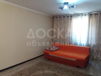 Продаю дом 3-ком., 87кв. м., этаж-2, 5-сот., стена кирпич, ж/м Колмо.