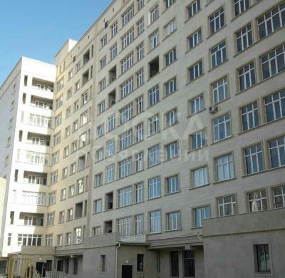 Продаю 1-комнатную квартиру, 43кв. м., этаж - 4/10, 6-мкр.