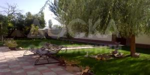 Продаются недорого! два дома в одном дворе. Очень уютно и красиво!