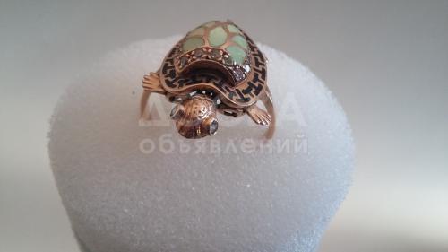 Продаю золотое кольцо