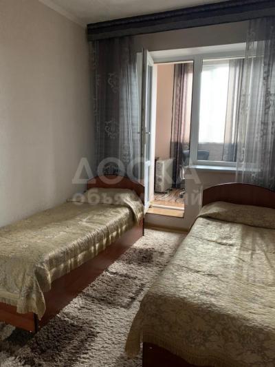 Продаю 4-комнатную квартиру, 70кв. м., этаж - 2/4, Кун-Чыгыш.